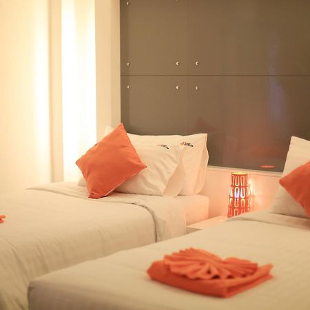 The Original Orange Hotel Накхонсітхаммарат Номер фото