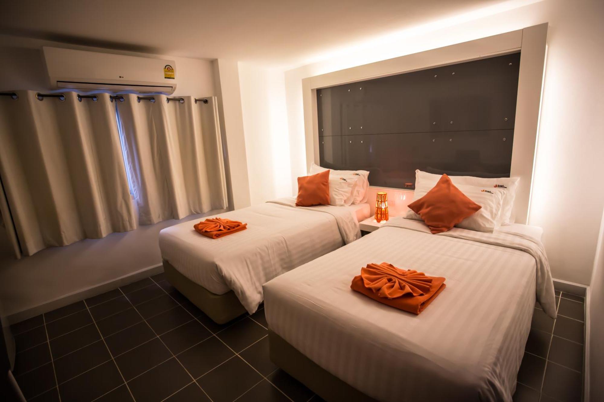 The Original Orange Hotel Накхонсітхаммарат Номер фото