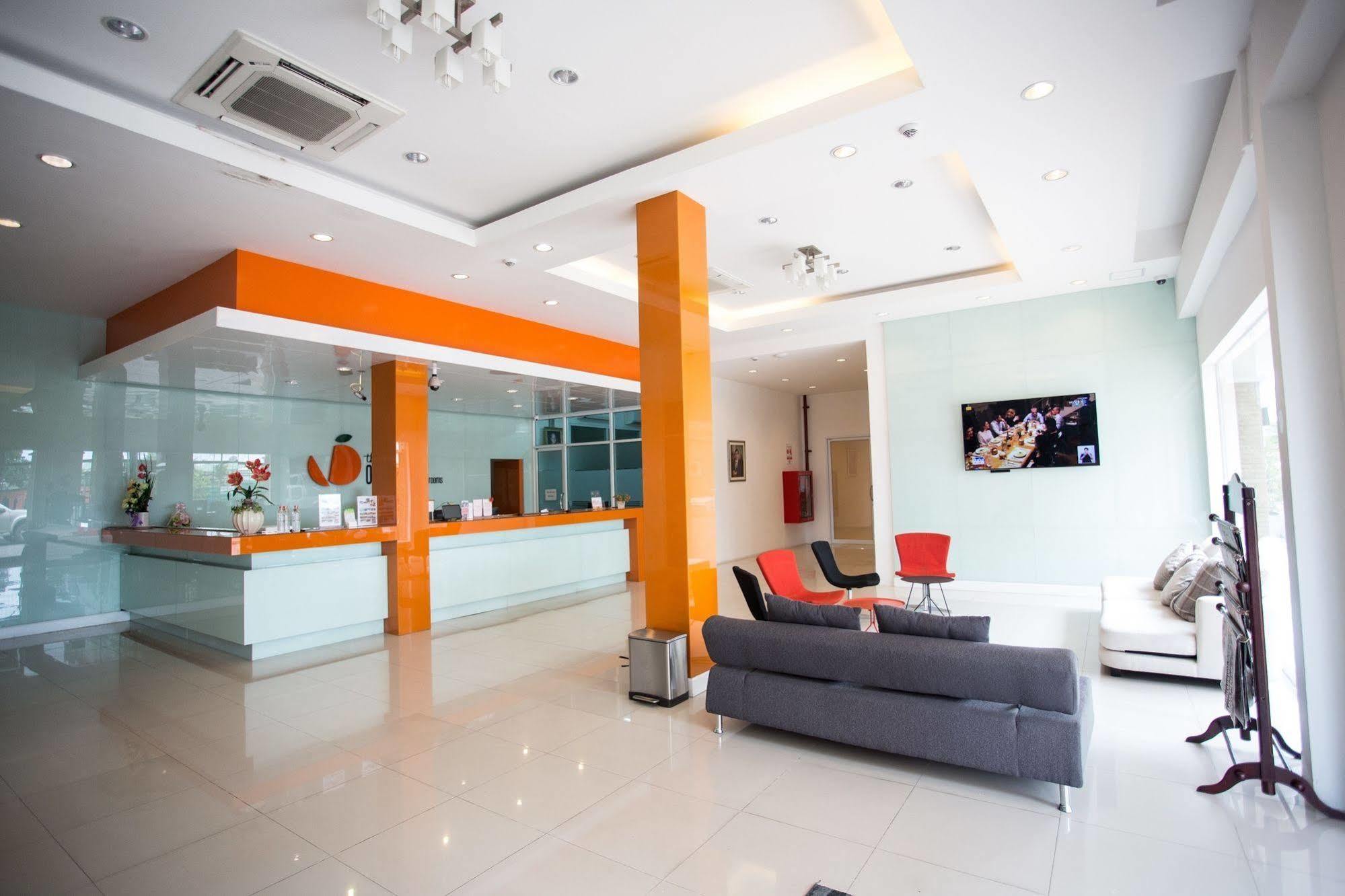 The Original Orange Hotel Накхонсітхаммарат Екстер'єр фото